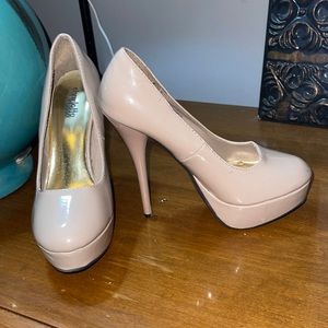 Charlotte Russe Heels Size 6